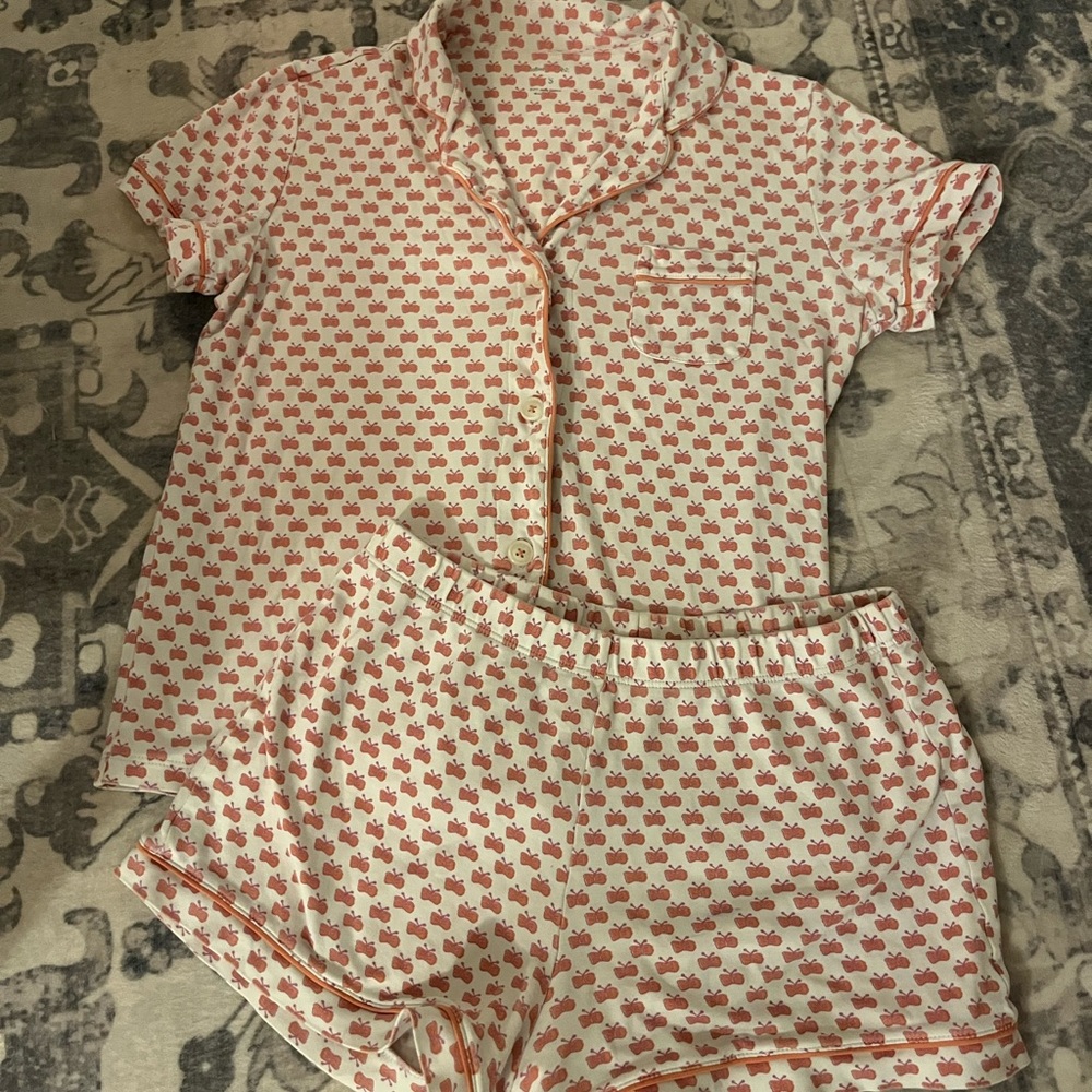 Roller rabbit limited edition sold out butterfly pajamas, pink and orange